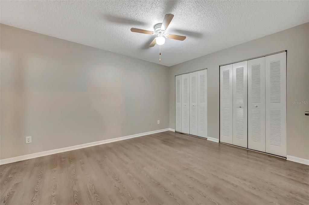 For Sale: $200,000 (3 beds, 2 baths, 1260 Square Feet)