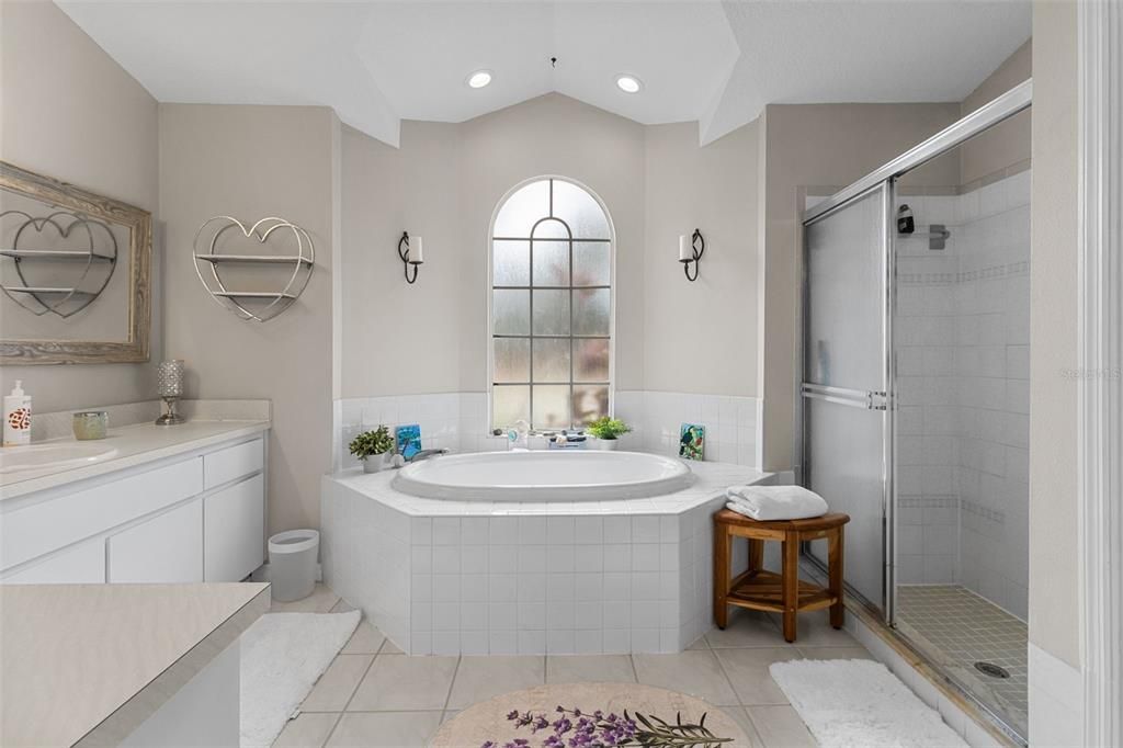 For Sale: $415,000 (3 beds, 2 baths, 1487 Square Feet)