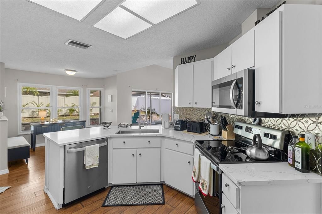 For Sale: $415,000 (3 beds, 2 baths, 1487 Square Feet)