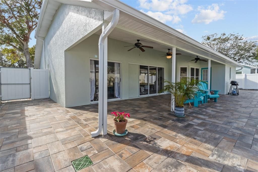 For Sale: $415,000 (3 beds, 2 baths, 1487 Square Feet)