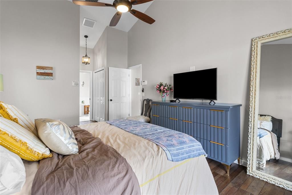 For Sale: $415,000 (3 beds, 2 baths, 1487 Square Feet)