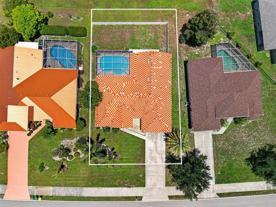 Activo con contrato: $399,000 (3 camas, 3 baños, 2277 Pies cuadrados)