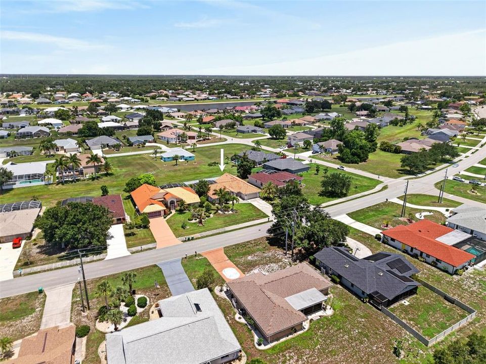 Activo con contrato: $399,000 (3 camas, 3 baños, 2277 Pies cuadrados)