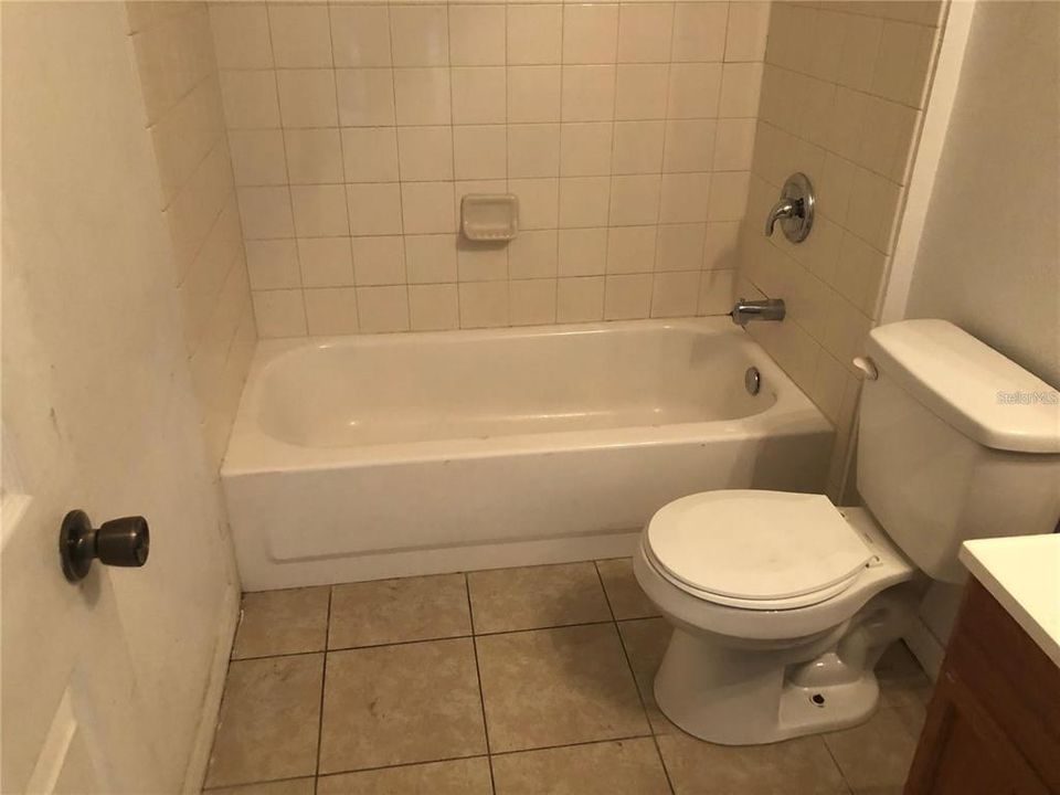 В аренду: $1,500 (3 спален, 2 ванн, 1304 Квадратных фут)