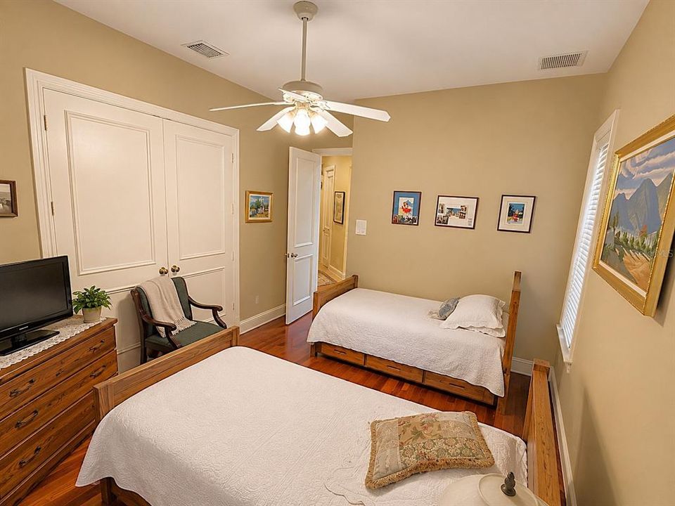 For Sale: $3,999,999 (4 beds, 4 baths, 4044 Square Feet)