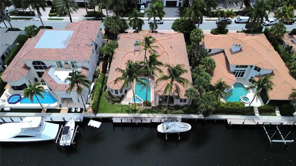 For Sale: $3,999,999 (4 beds, 4 baths, 4044 Square Feet)