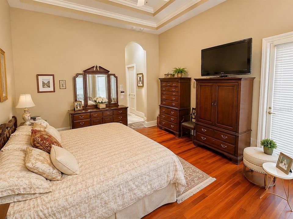 For Sale: $3,999,999 (4 beds, 4 baths, 4044 Square Feet)