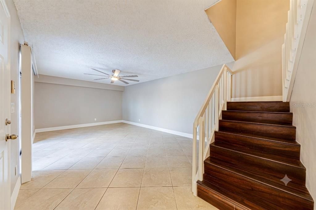 For Sale: $169,900 (2 beds, 2 baths, 1288 Square Feet)