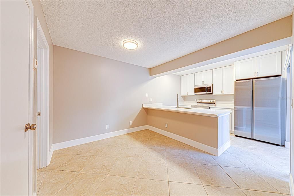 For Sale: $169,900 (2 beds, 2 baths, 1288 Square Feet)