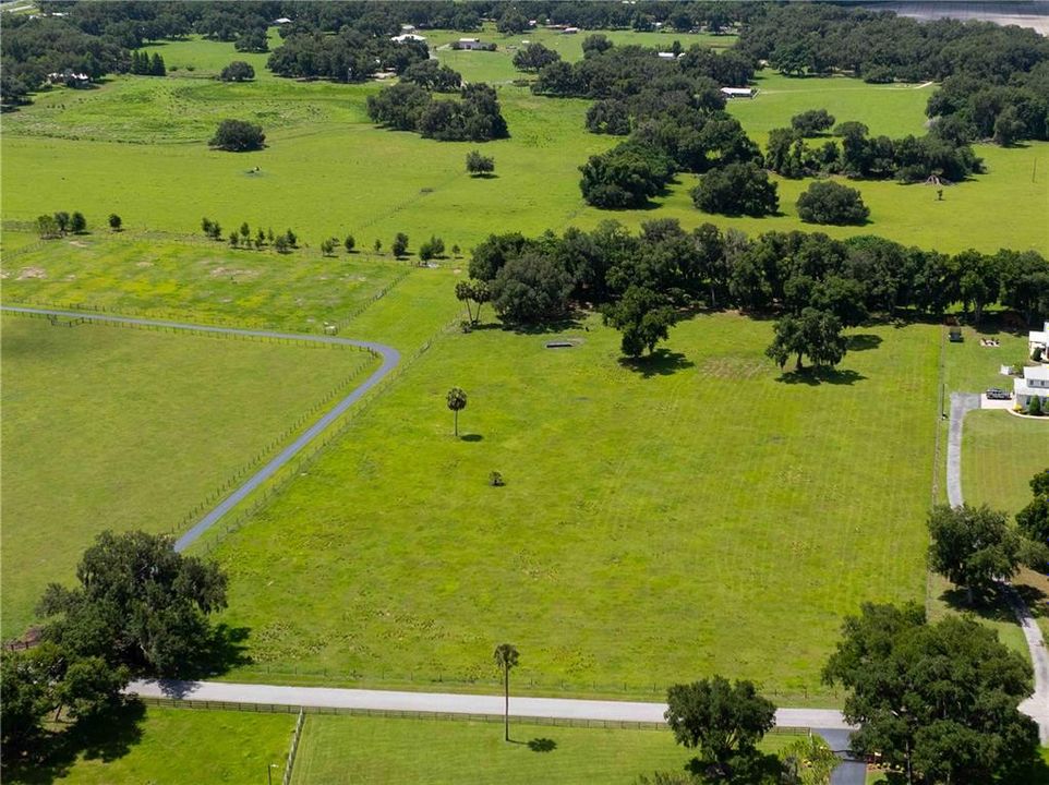Под контрактом: $755,550 (6.46 acres)