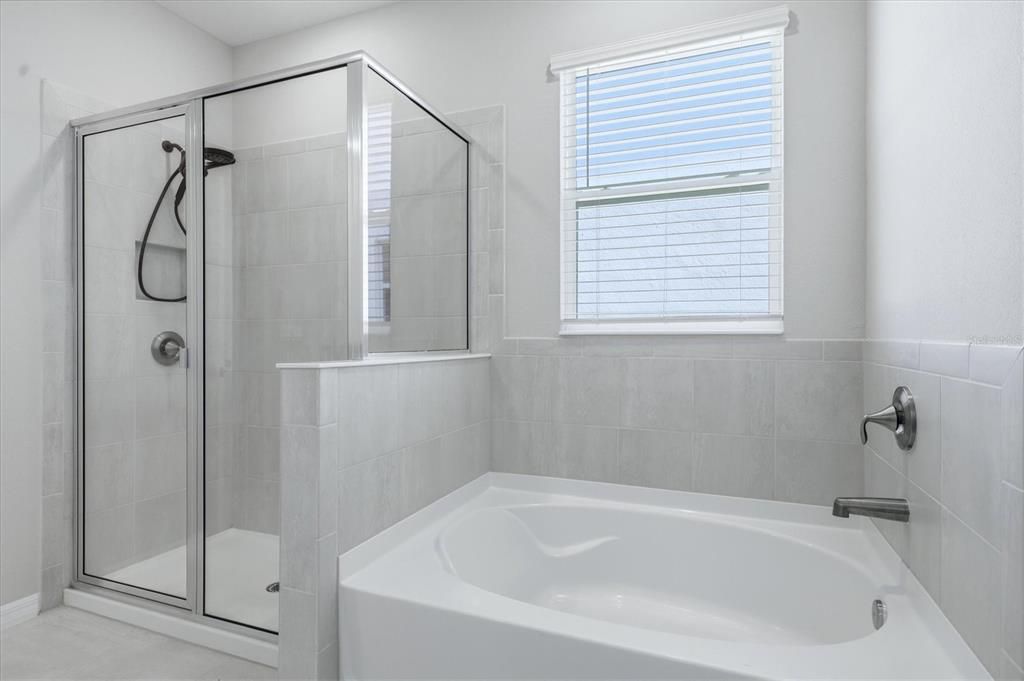 For Sale: $419,000 (4 beds, 2 baths, 2043 Square Feet)