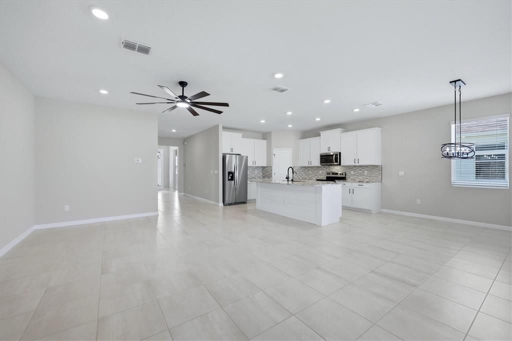 For Sale: $419,000 (4 beds, 2 baths, 2043 Square Feet)