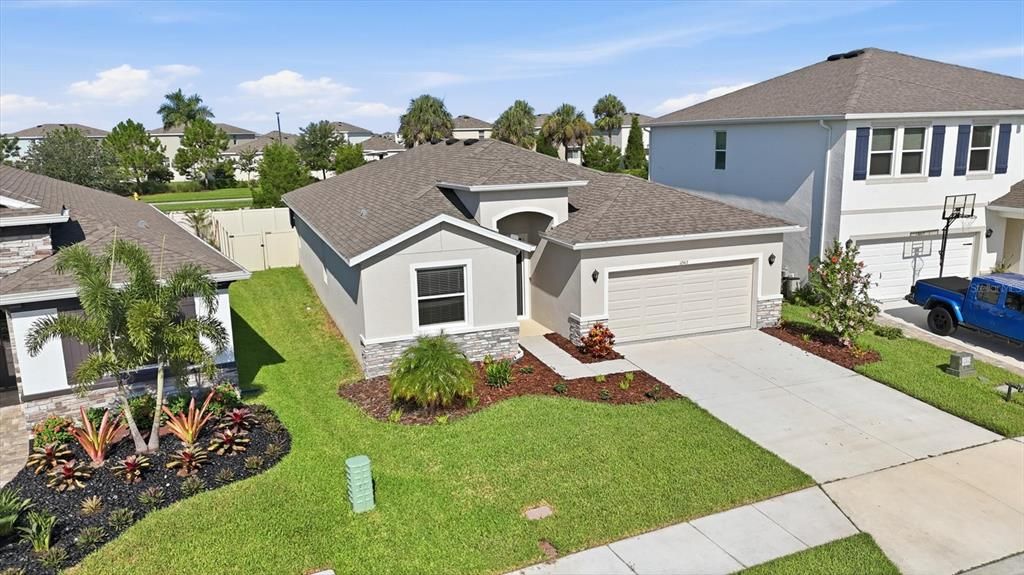 For Sale: $419,000 (4 beds, 2 baths, 2043 Square Feet)