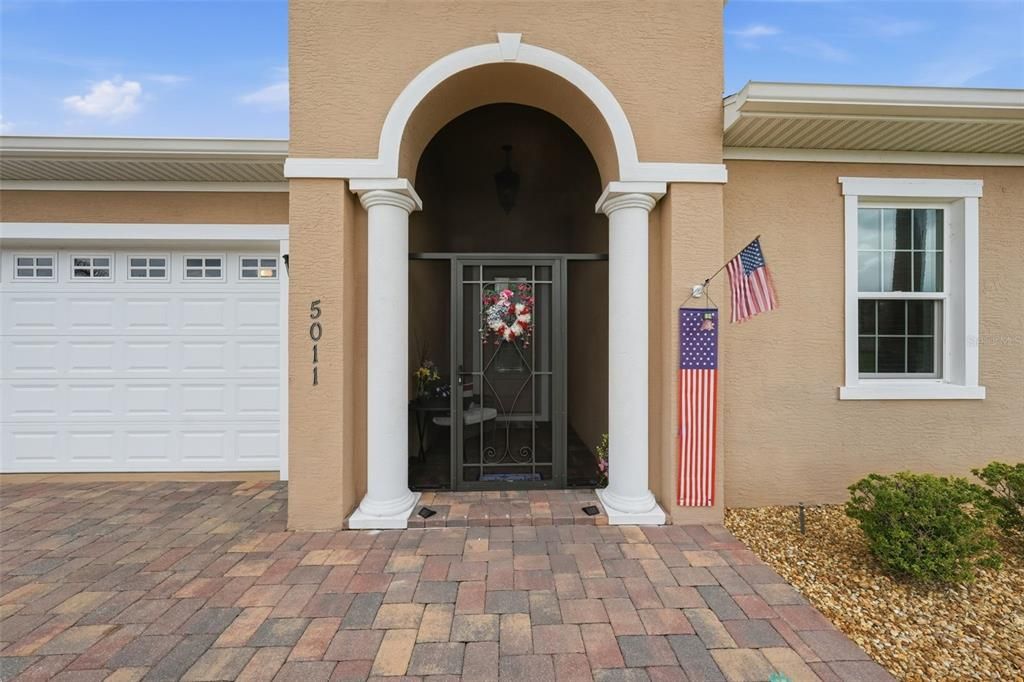 For Sale: $379,000 (3 beds, 2 baths, 1832 Square Feet)