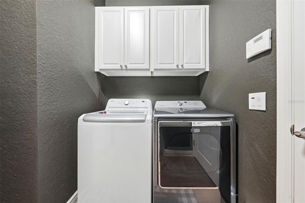 For Sale: $379,000 (3 beds, 2 baths, 1832 Square Feet)
