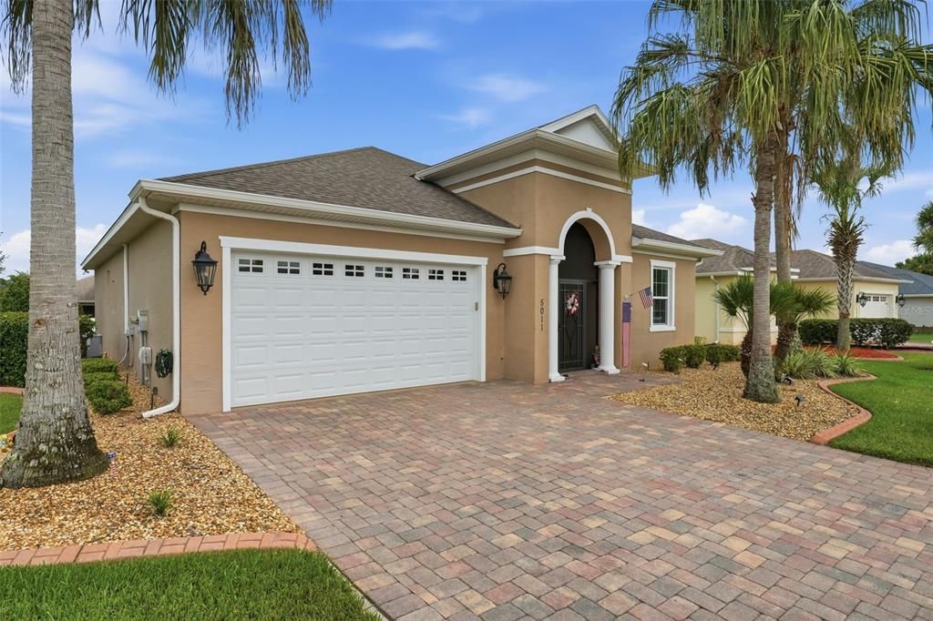For Sale: $379,000 (3 beds, 2 baths, 1832 Square Feet)
