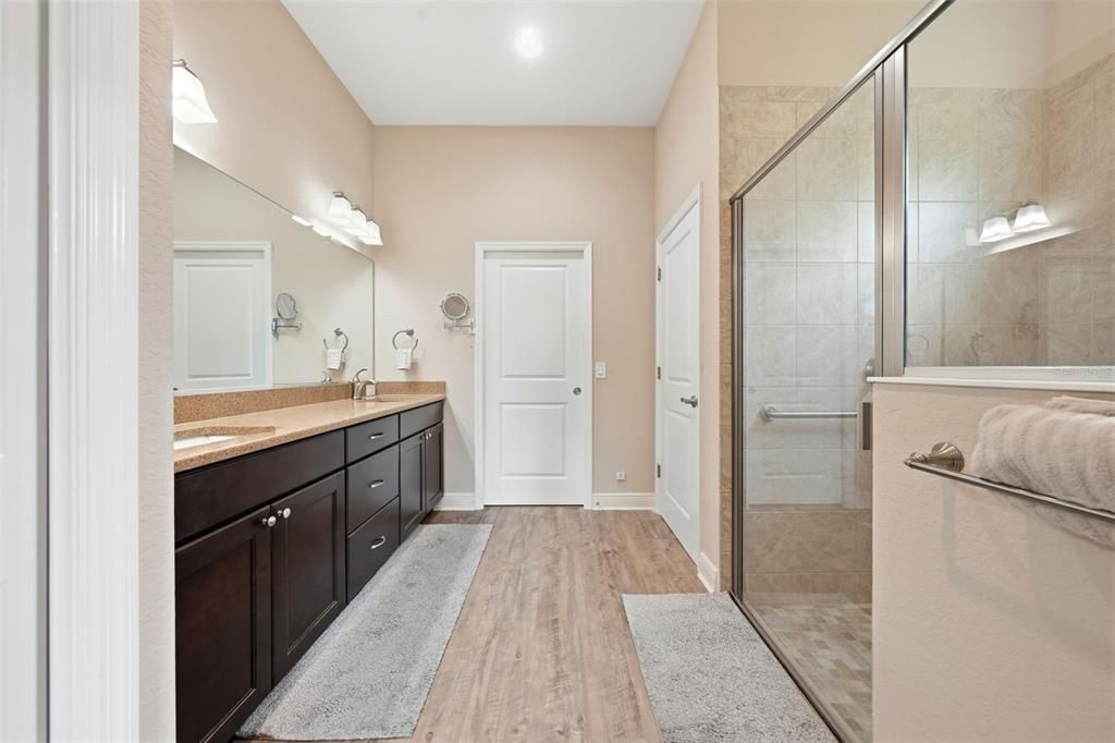 For Sale: $379,000 (3 beds, 2 baths, 1832 Square Feet)