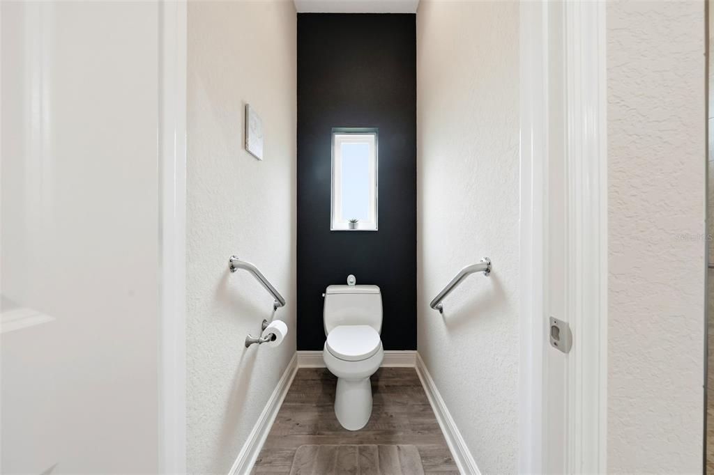 For Sale: $379,000 (3 beds, 2 baths, 1832 Square Feet)