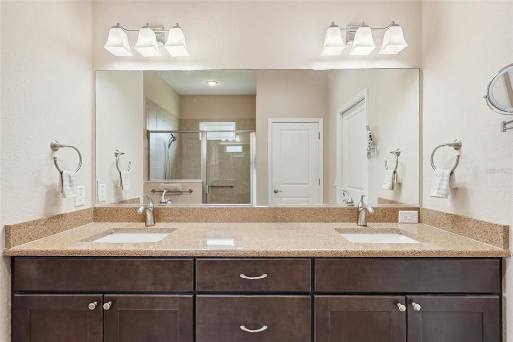 For Sale: $379,000 (3 beds, 2 baths, 1832 Square Feet)