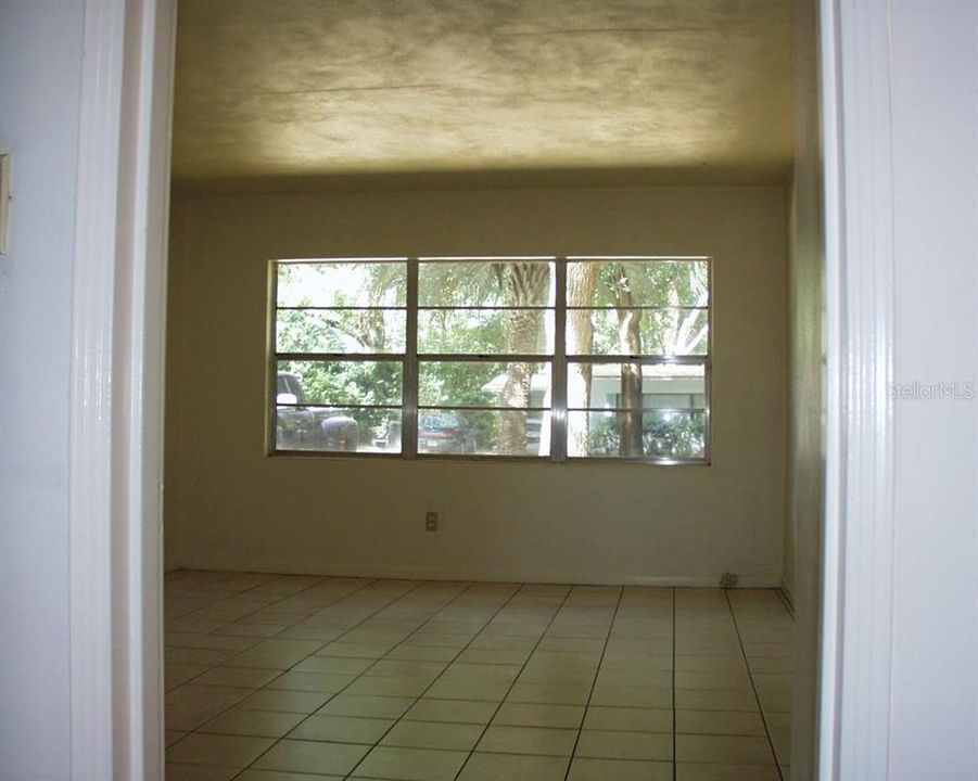 En Renta: $1,950 (3 camas, 1 baños, 1323 Pies cuadrados)