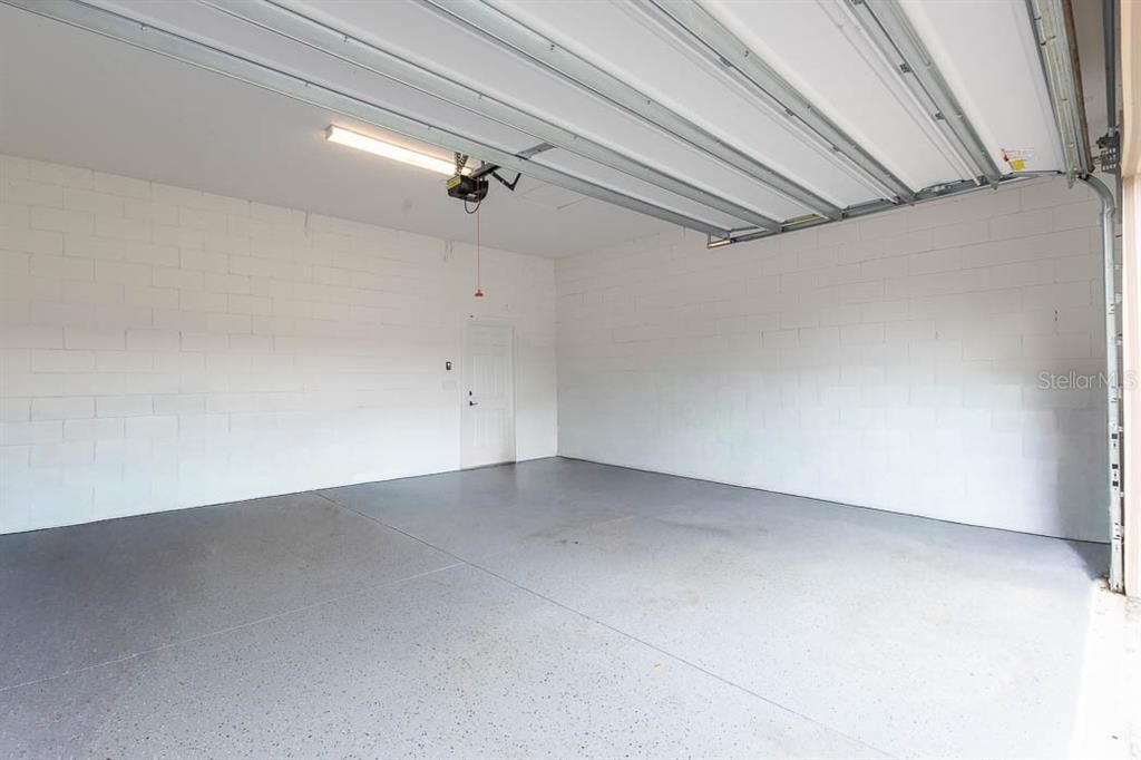 En Venta: $455,000 (4 camas, 3 baños, 2200 Pies cuadrados)
