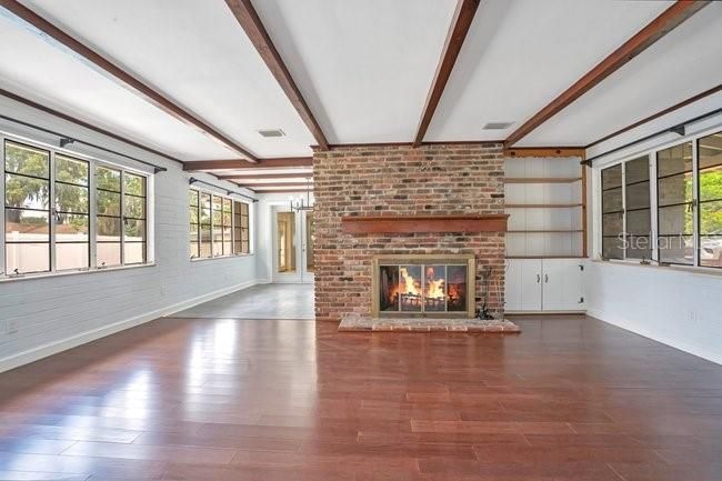 For Sale: $449,000 (3 beds, 2 baths, 1838 Square Feet)