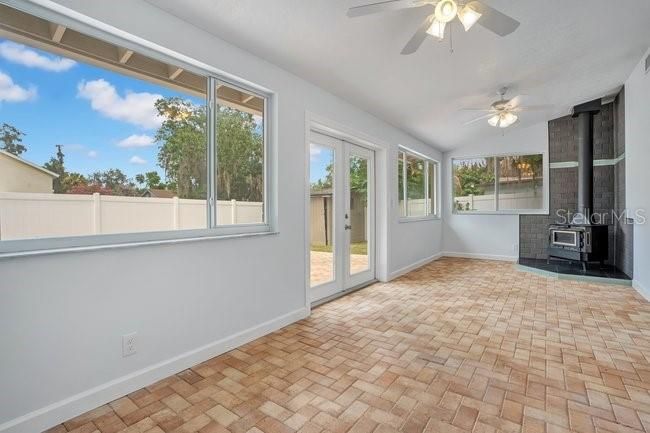 For Sale: $449,000 (3 beds, 2 baths, 1838 Square Feet)