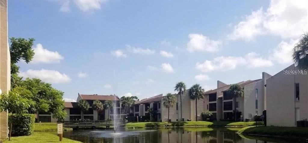 For Sale: $144,900 (2 beds, 2 baths, 1077 Square Feet)
