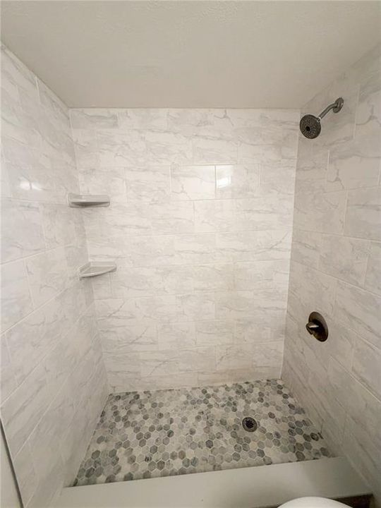 For Sale: $144,900 (2 beds, 2 baths, 1077 Square Feet)