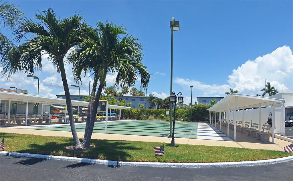 For Sale: $209,000 (2 beds, 2 baths, 1250 Square Feet)