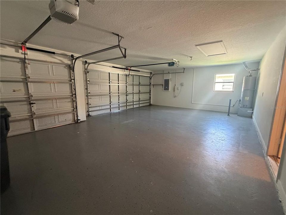 En Renta: $3,750 (4 camas, 3 baños, 2358 Pies cuadrados)