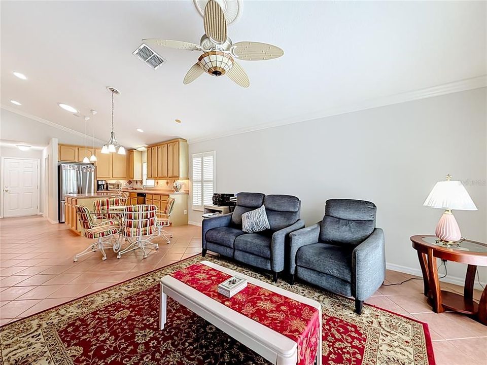 For Sale: $399,000 (2 beds, 2 baths, 2634 Square Feet)