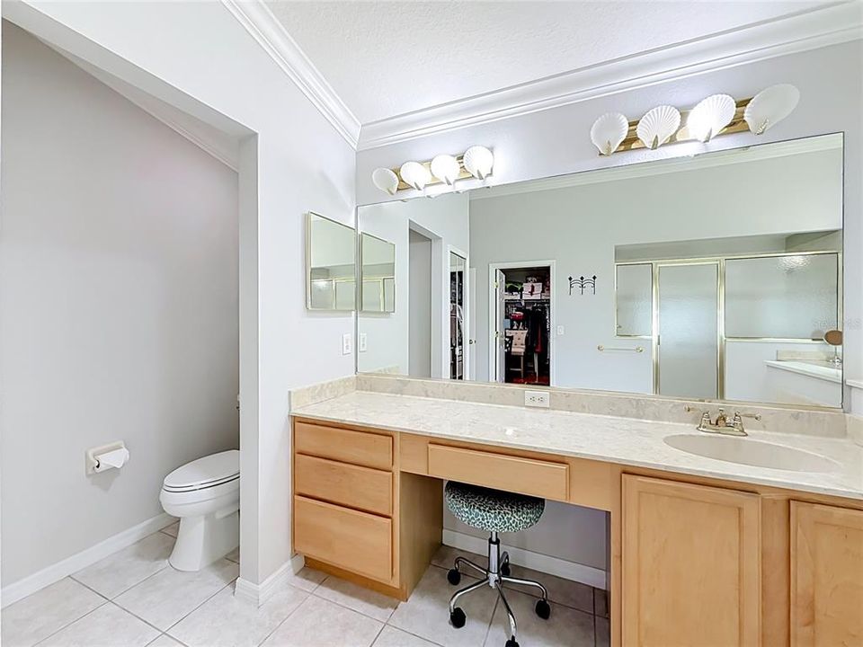 For Sale: $399,000 (2 beds, 2 baths, 2634 Square Feet)