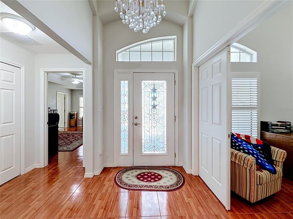 For Sale: $399,000 (2 beds, 2 baths, 2634 Square Feet)
