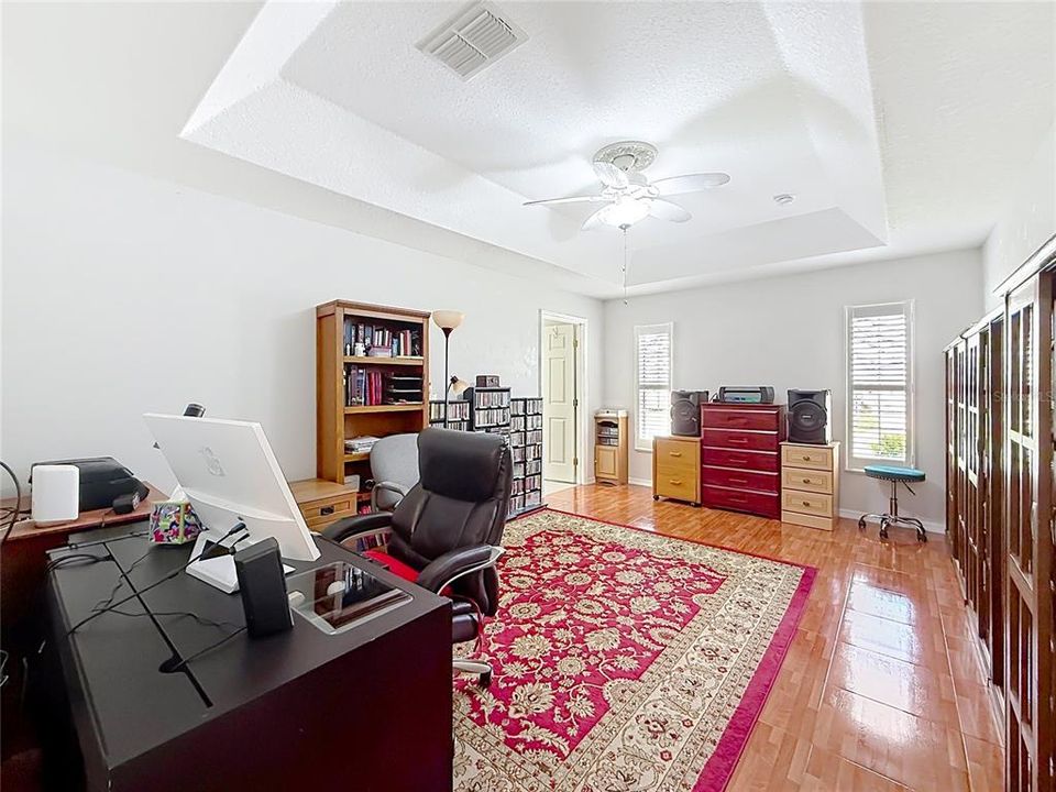 For Sale: $399,000 (2 beds, 2 baths, 2634 Square Feet)