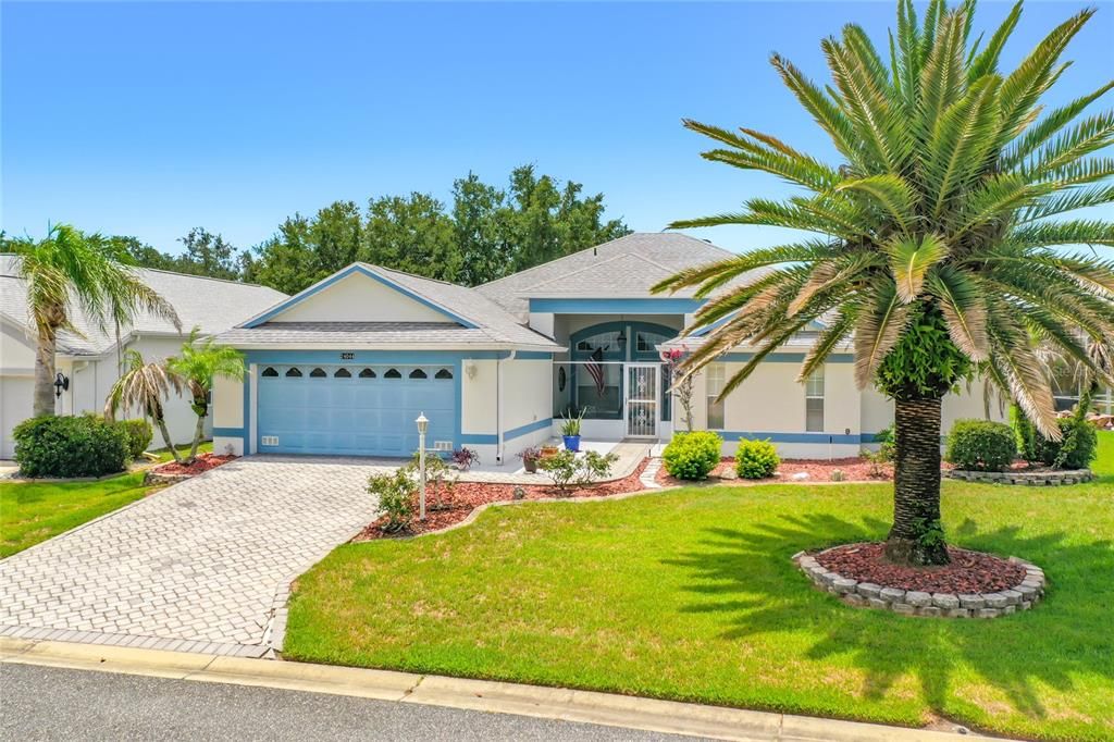 For Sale: $399,000 (2 beds, 2 baths, 2634 Square Feet)