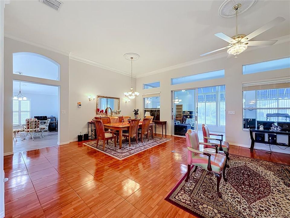For Sale: $399,000 (2 beds, 2 baths, 2634 Square Feet)