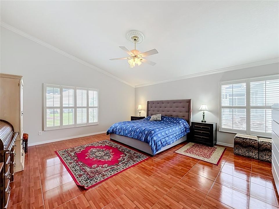 For Sale: $399,000 (2 beds, 2 baths, 2634 Square Feet)