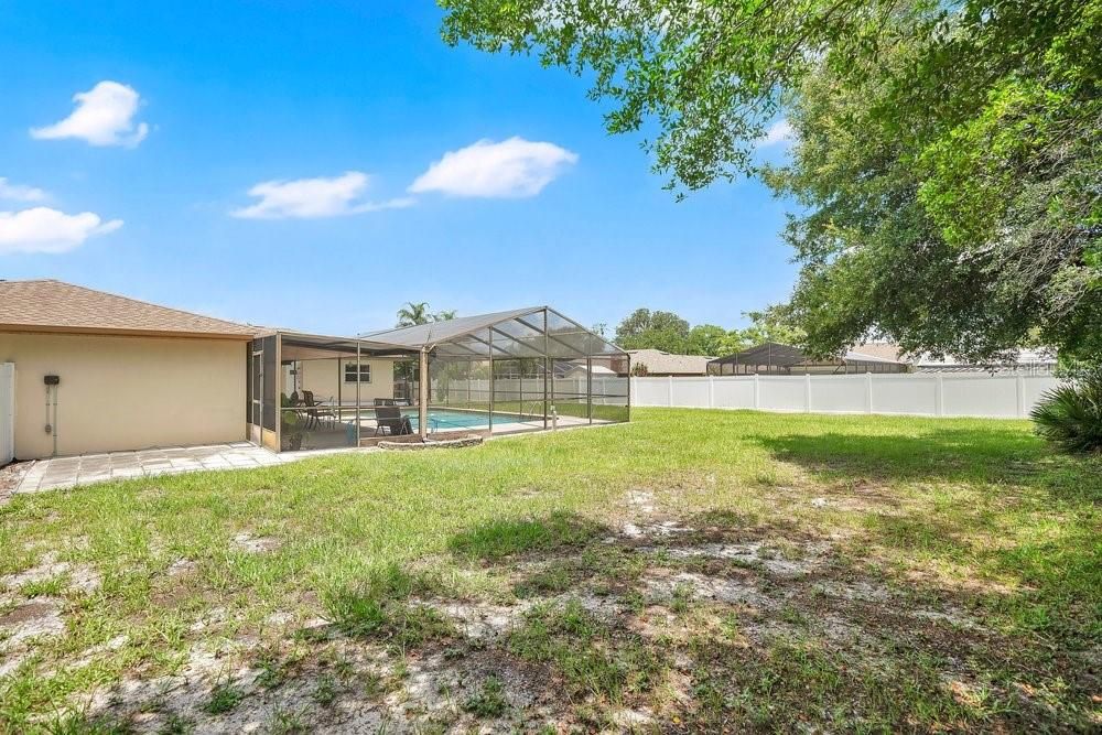 For Sale: $350,000 (4 beds, 2 baths, 1892 Square Feet)