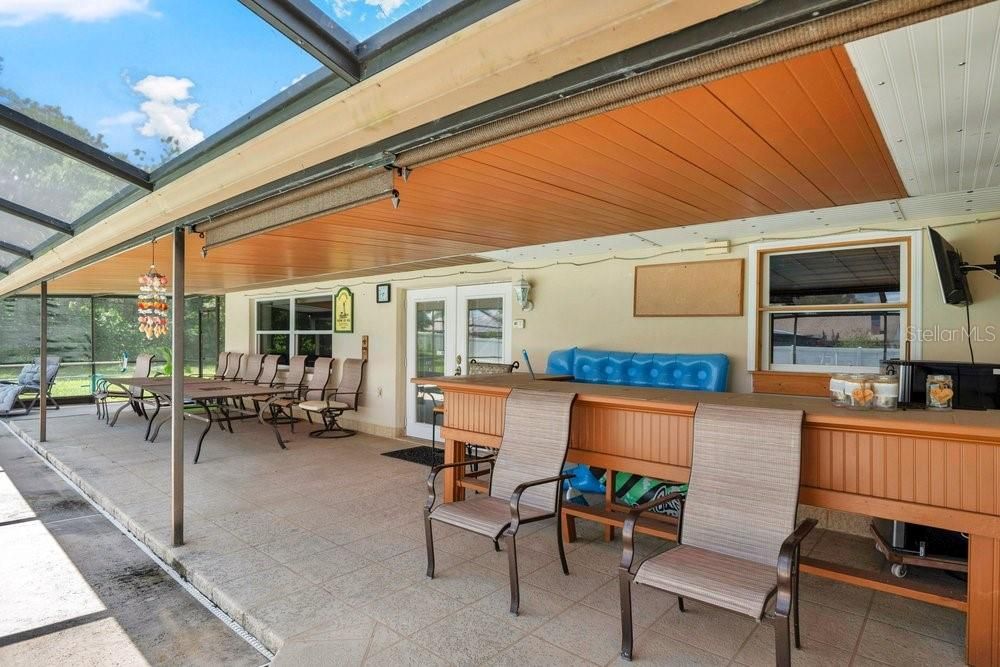 For Sale: $350,000 (4 beds, 2 baths, 1892 Square Feet)