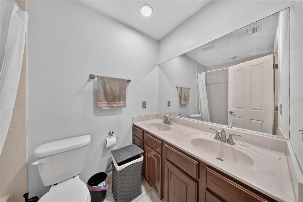 For Sale: $680,000 (4 beds, 3 baths, 3184 Square Feet)