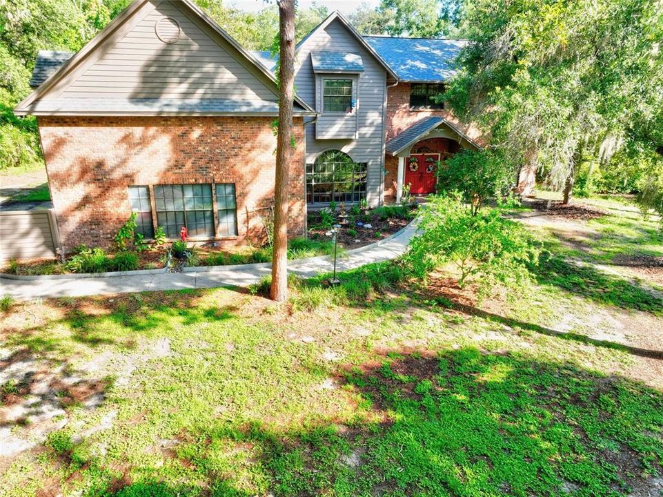 For Sale: $680,000 (4 beds, 3 baths, 3184 Square Feet)
