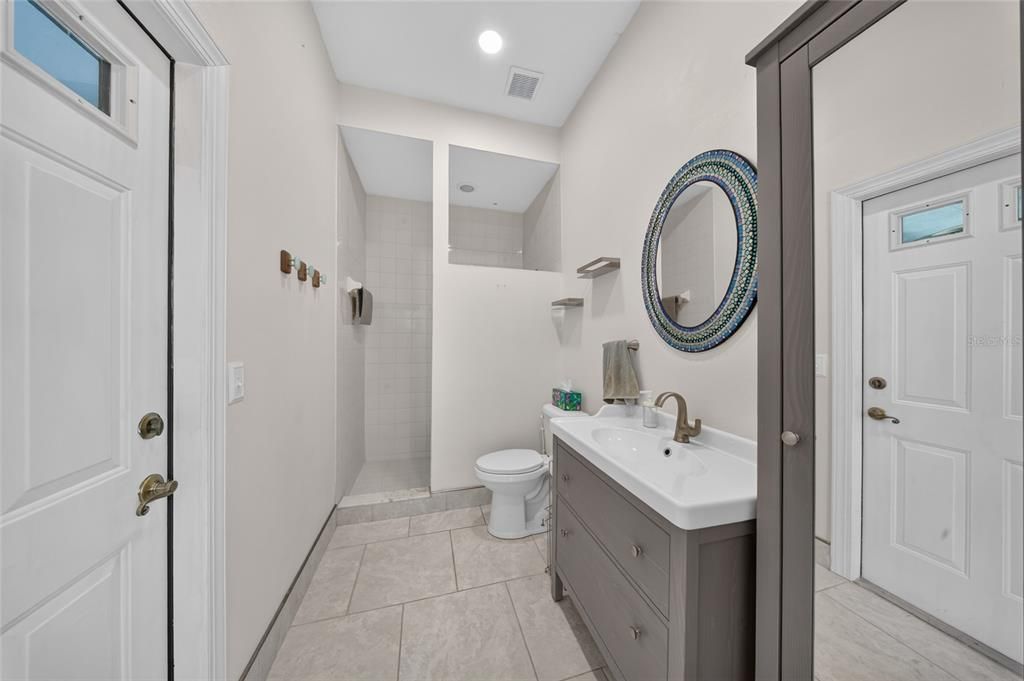 For Sale: $680,000 (4 beds, 3 baths, 3184 Square Feet)