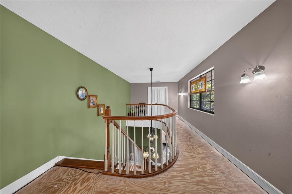 For Sale: $680,000 (4 beds, 3 baths, 3184 Square Feet)