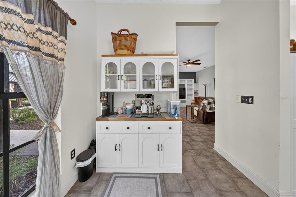 For Sale: $680,000 (4 beds, 3 baths, 3184 Square Feet)