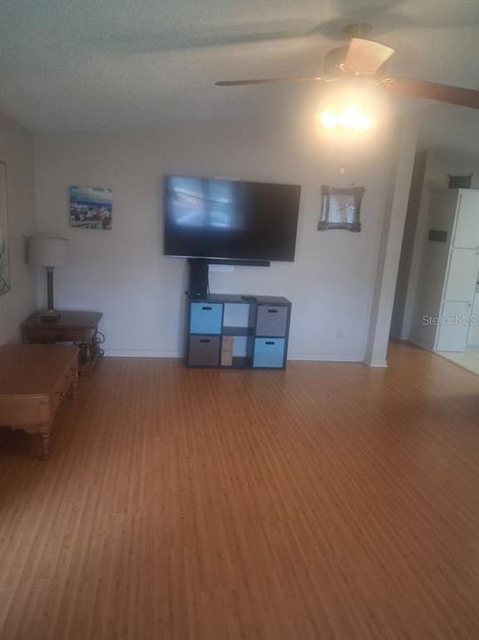 En Venta: $189,900 (2 camas, 2 baños, 1196 Pies cuadrados)