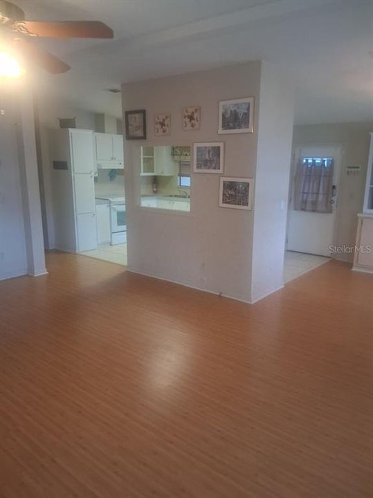 En Venta: $189,900 (2 camas, 2 baños, 1196 Pies cuadrados)