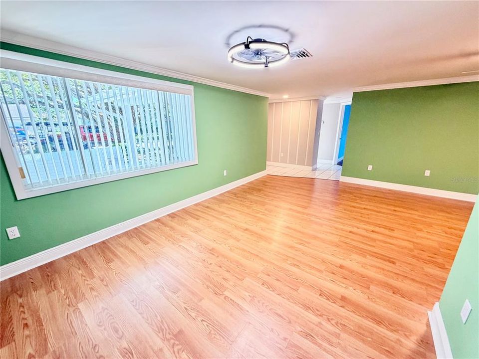 For Sale: $199,900 (2 beds, 2 baths, 1344 Square Feet)
