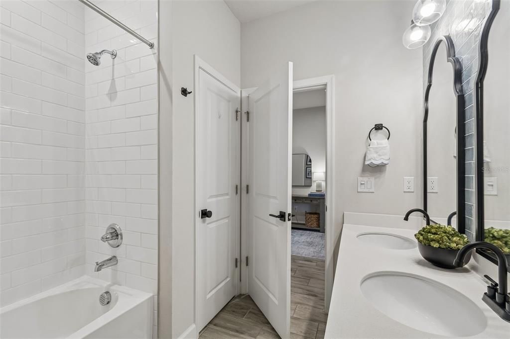 En Venta: $539,999 (3 camas, 2 baños, 2017 Pies cuadrados)