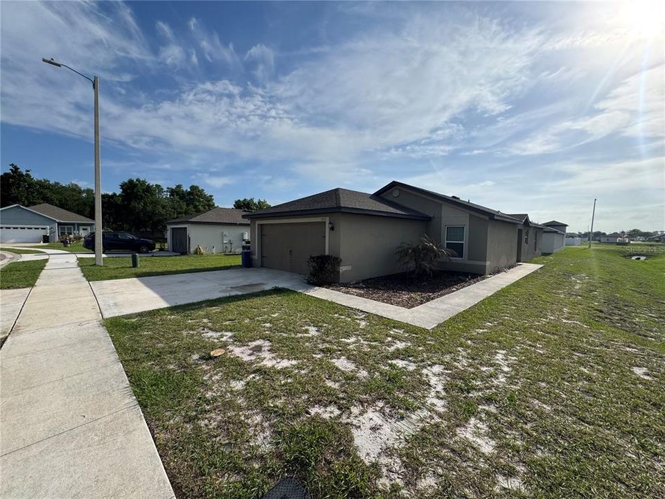 For Sale: $275,000 (3 beds, 2 baths, 1491 Square Feet)